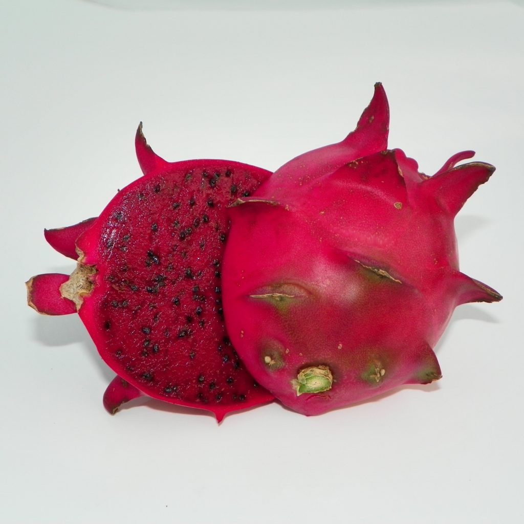Настоящее название драгон фрукта. Питахайя (Драконий фрукт). Red Pitaya фрукт. Питахайя гуава. Мангустин питахайя гуава.